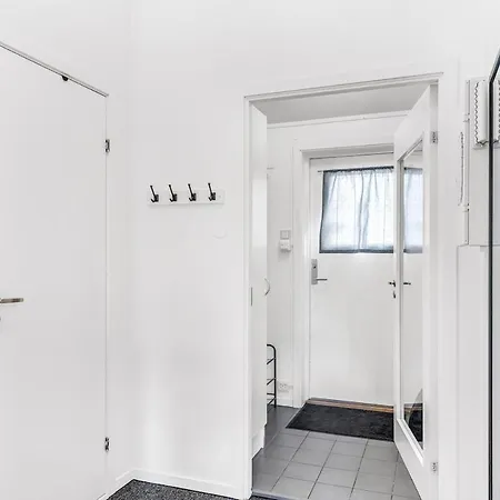 Polar Rose L L Unique