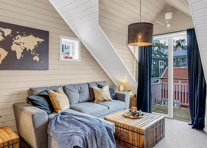 Апартаменты Polar Rose L L Unique Тромсё